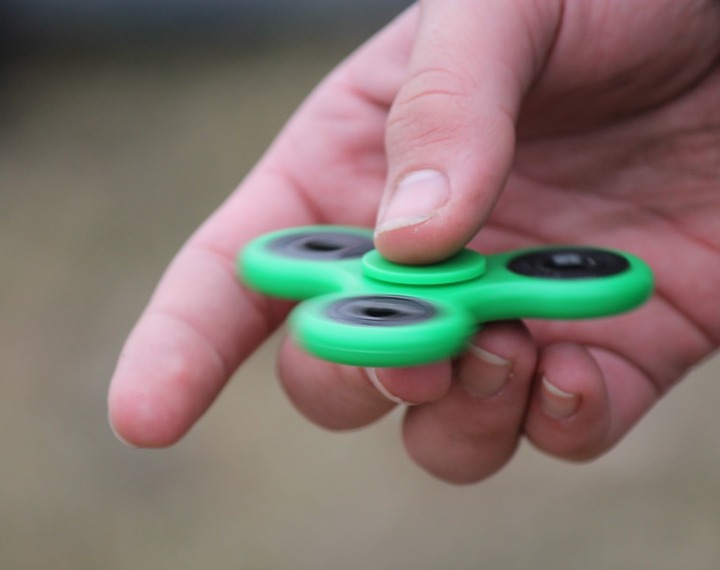 Fidget spinner toy