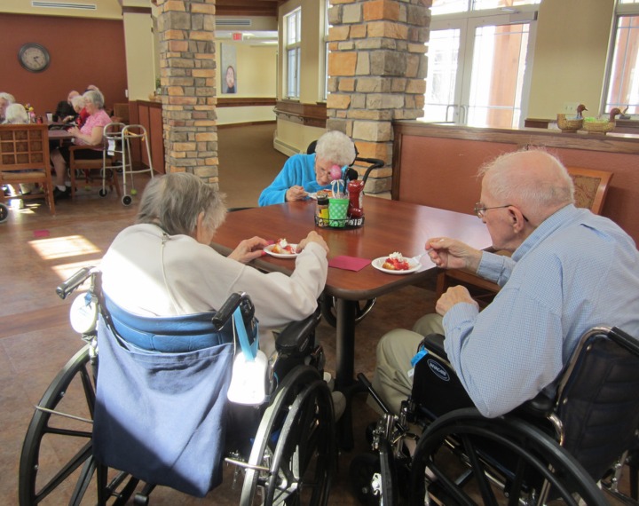 Residents meal time
