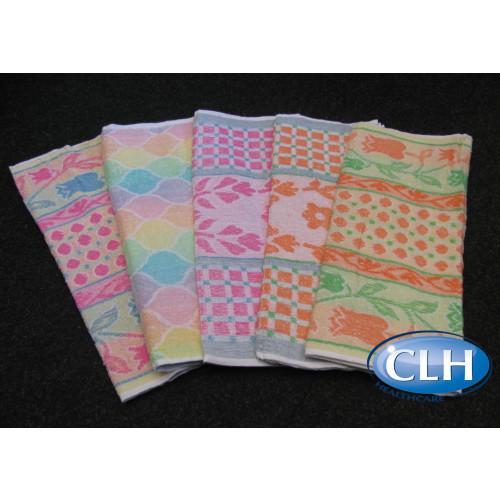 100% Cotton Flower Patterned Towel
