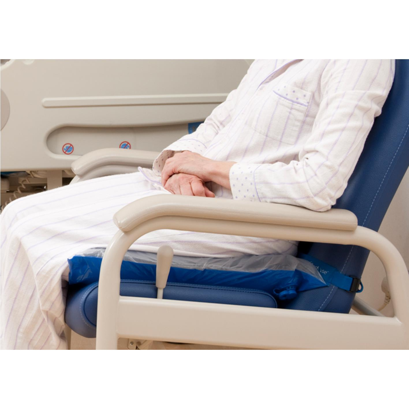 Repose Air Cushion with Pump CLH Healthcare